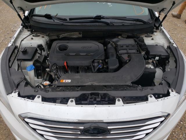 Photo 6 VIN: 5NPE24AF2HH533864 - HYUNDAI SONATA SE 