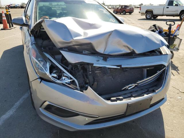 Photo 8 VIN: 5NPE24AF2HH537963 - HYUNDAI SONATA SE 