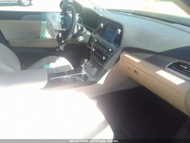 Photo 4 VIN: 5NPE24AF2HH550289 - HYUNDAI SONATA 