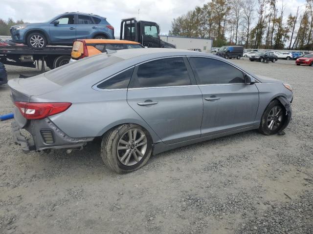 Photo 2 VIN: 5NPE24AF2HH551717 - HYUNDAI SONATA SE 