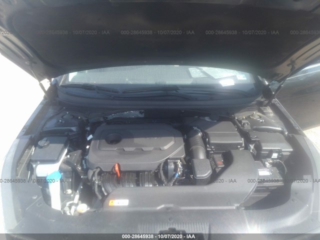 Photo 9 VIN: 5NPE24AF2HH557579 - HYUNDAI SONATA 