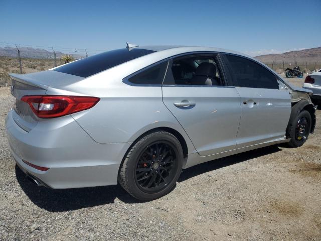 Photo 2 VIN: 5NPE24AF2HH558795 - HYUNDAI SONATA SE 