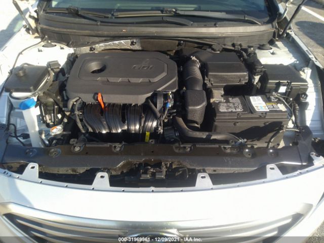 Photo 9 VIN: 5NPE24AF2HH559459 - HYUNDAI SONATA 