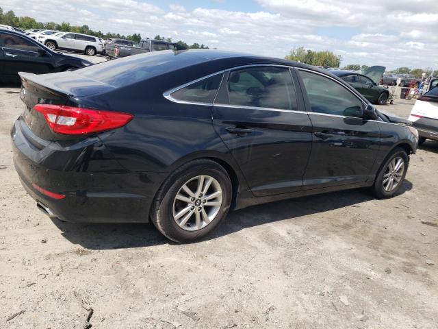 Photo 2 VIN: 5NPE24AF2HH560630 - HYUNDAI SONATA SE 