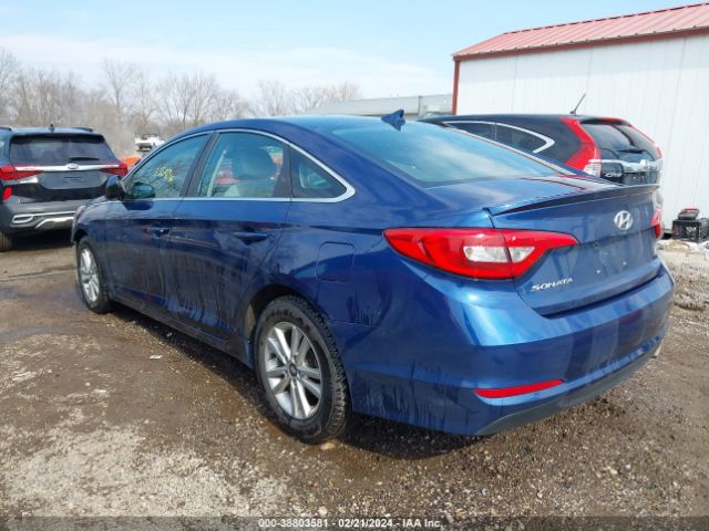 Photo 2 VIN: 5NPE24AF2HH560692 - HYUNDAI SONATA 