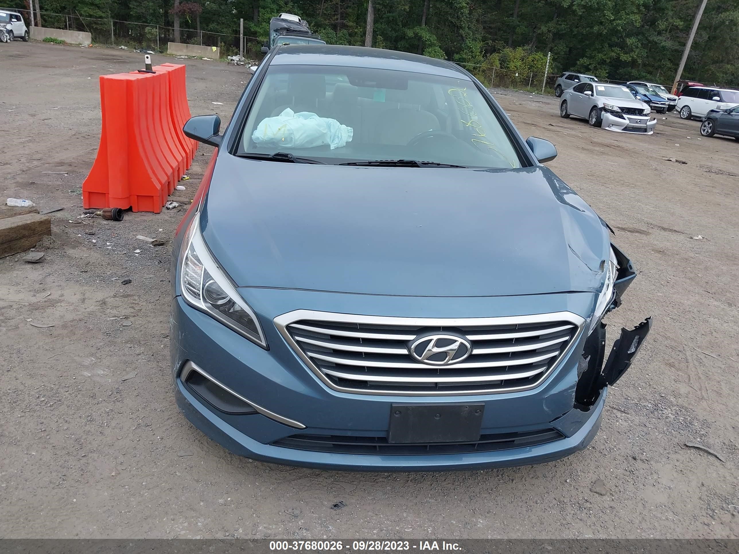 Photo 11 VIN: 5NPE24AF2HH565178 - HYUNDAI SONATA 