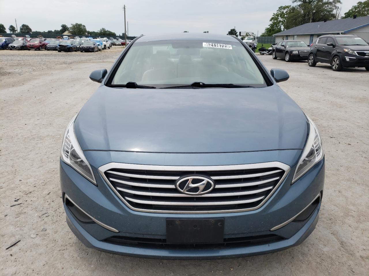 Photo 4 VIN: 5NPE24AF2HH569733 - HYUNDAI SONATA 