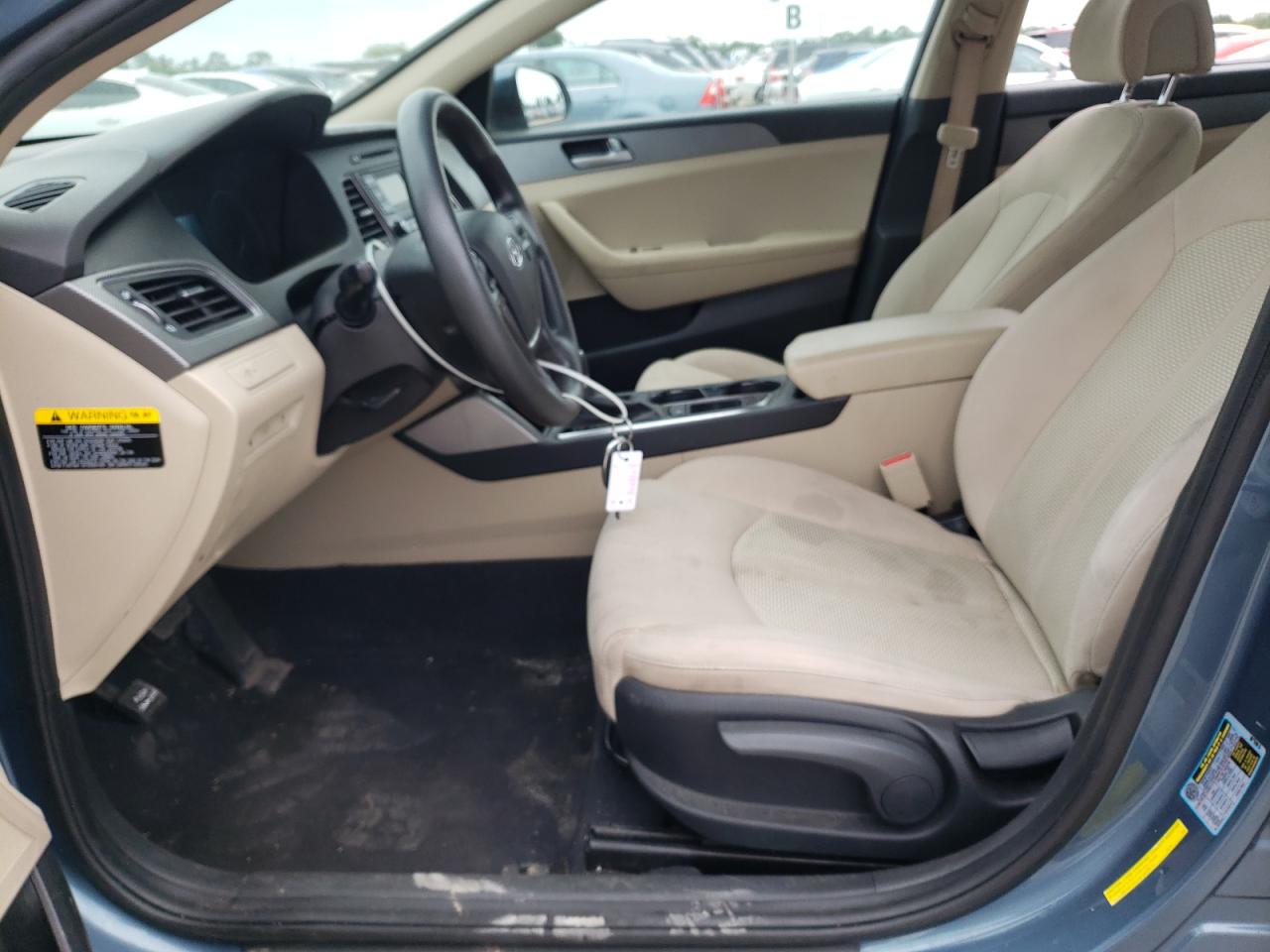 Photo 6 VIN: 5NPE24AF2HH569733 - HYUNDAI SONATA 