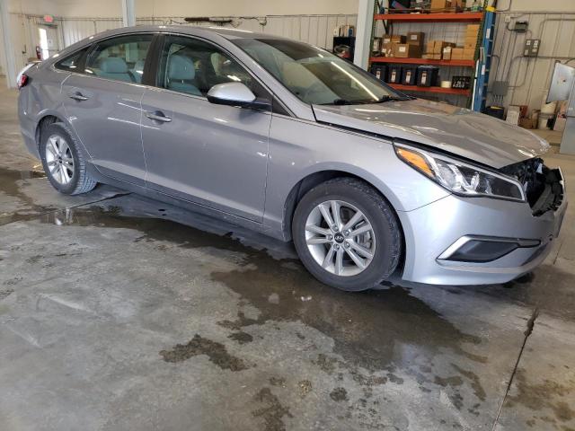 Photo 3 VIN: 5NPE24AF2HH580523 - HYUNDAI SONATA 