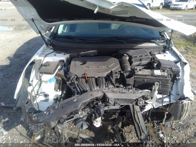 Photo 9 VIN: 5NPE24AF2HH582093 - HYUNDAI SONATA 