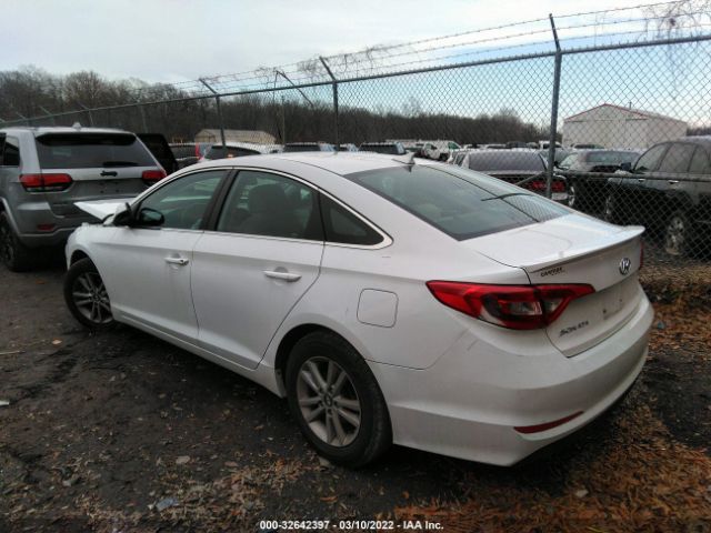 Photo 2 VIN: 5NPE24AF2HH585348 - HYUNDAI SONATA 