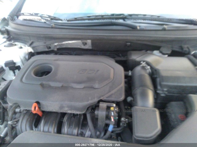 Photo 9 VIN: 5NPE24AF2HH585947 - HYUNDAI SONATA 