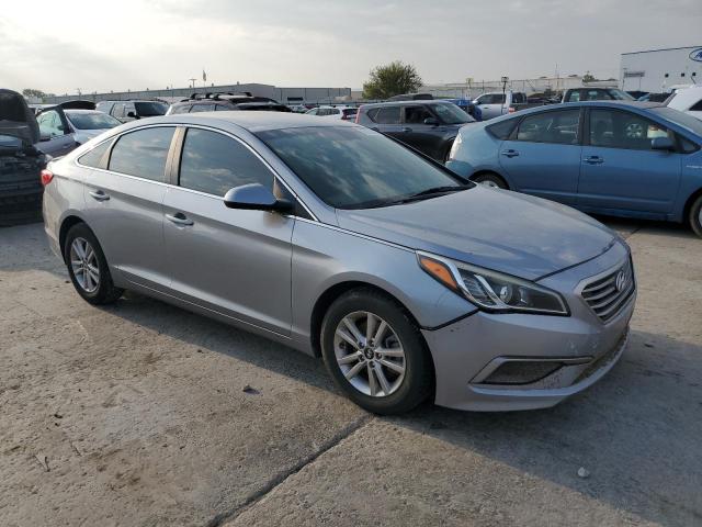 Photo 3 VIN: 5NPE24AF2HH589819 - HYUNDAI SONATA SE 