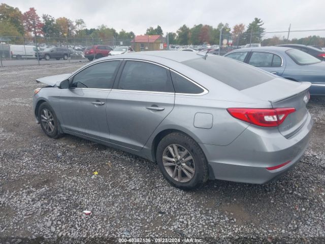 Photo 2 VIN: 5NPE24AF2HH593837 - HYUNDAI SONATA 