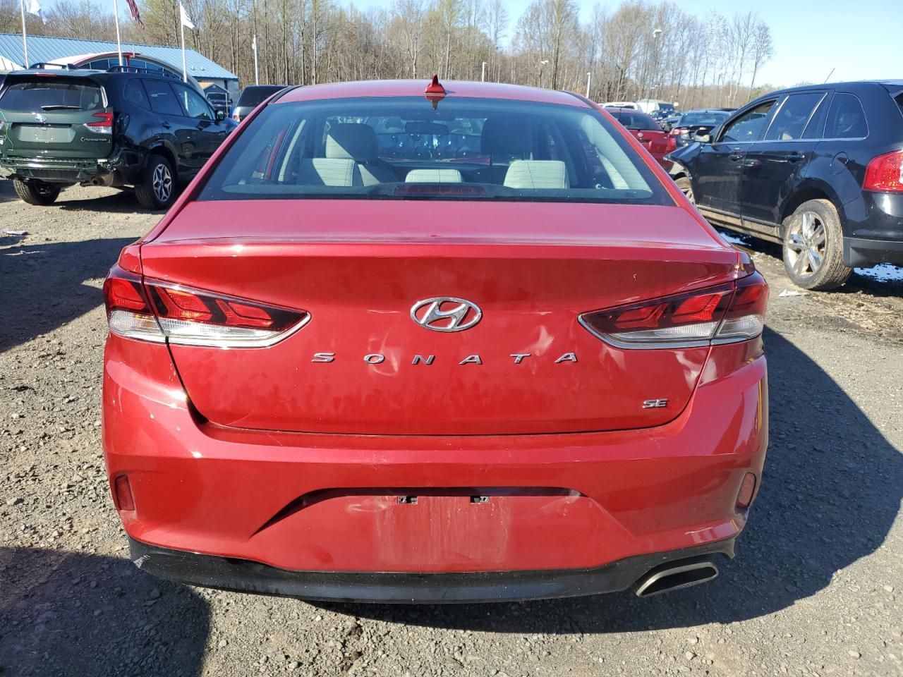 Photo 5 VIN: 5NPE24AF2JH605300 - HYUNDAI SONATA 