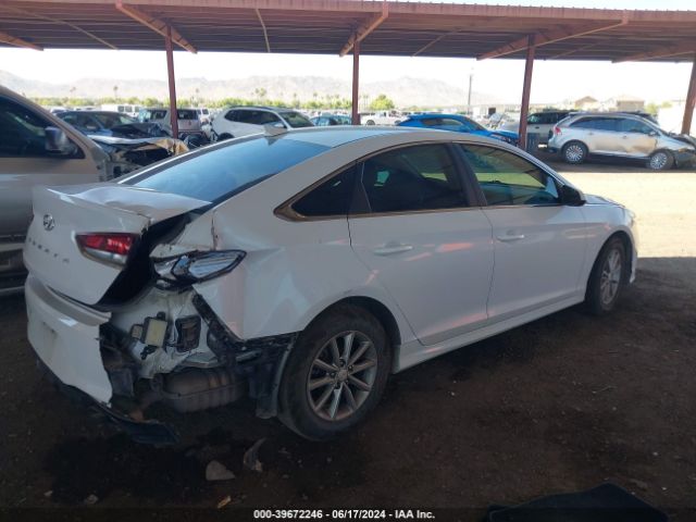 Photo 3 VIN: 5NPE24AF2JH617558 - HYUNDAI SONATA 