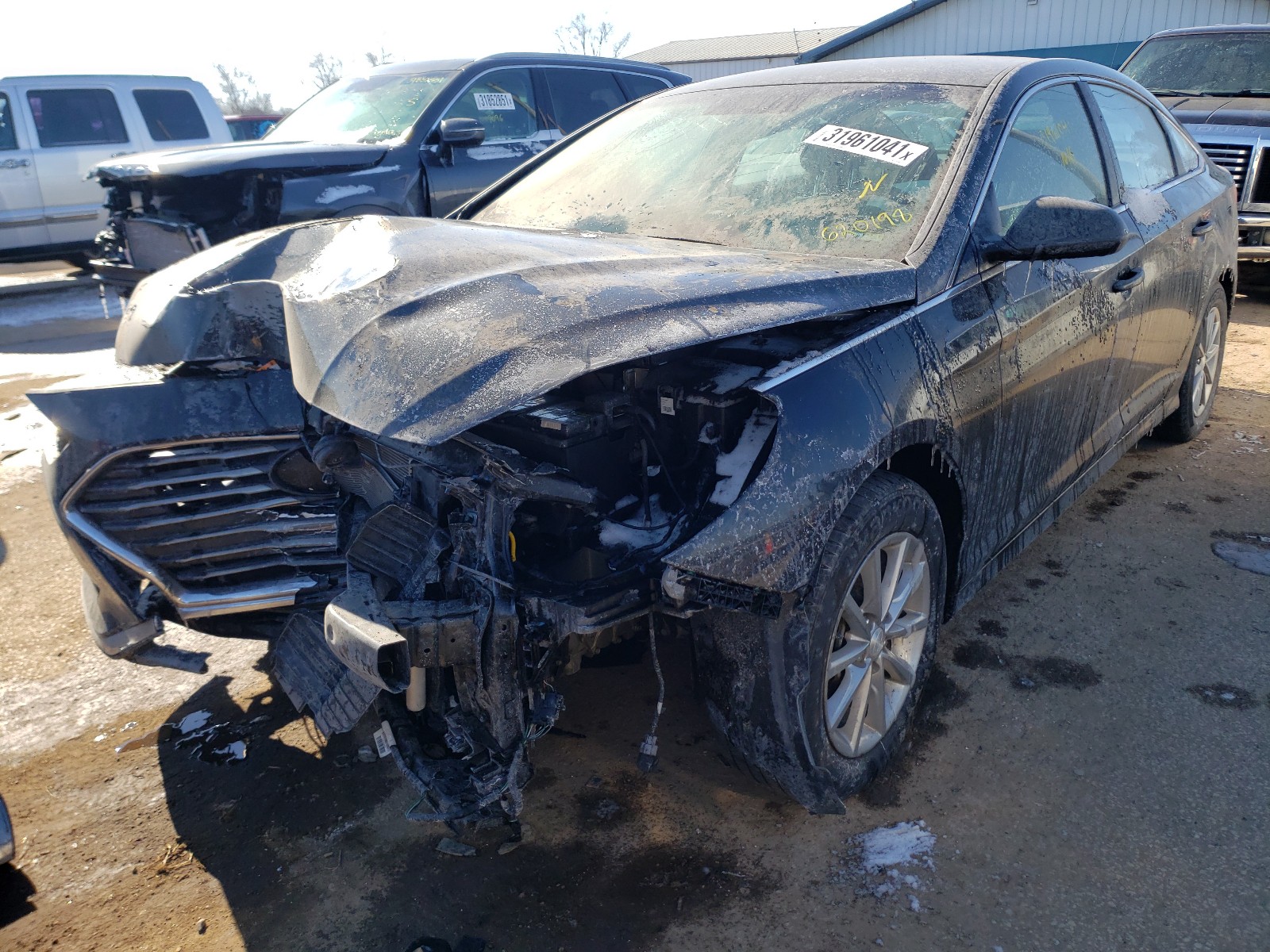 Photo 1 VIN: 5NPE24AF2JH620198 - HYUNDAI SONATA SE 