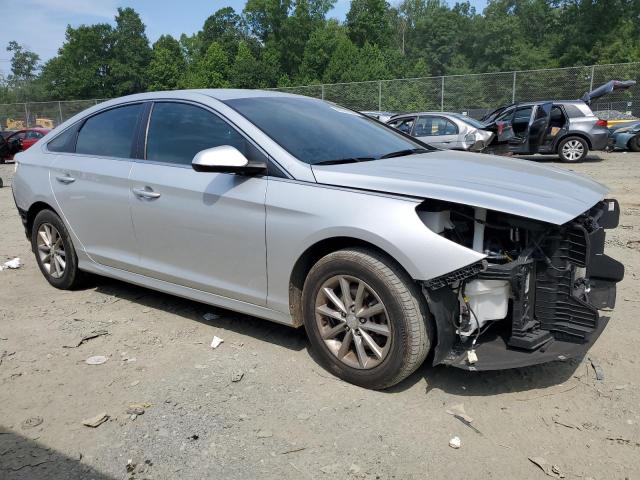 Photo 3 VIN: 5NPE24AF2JH643142 - HYUNDAI SONATA SE 