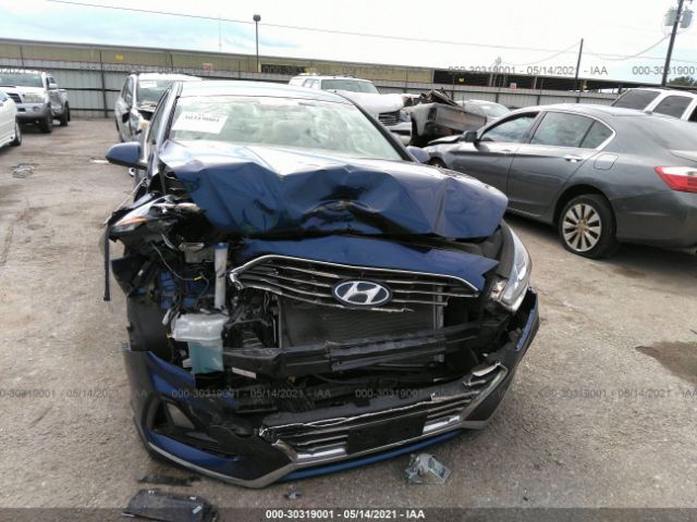 Photo 5 VIN: 5NPE24AF2JH667733 - HYUNDAI SONATA 