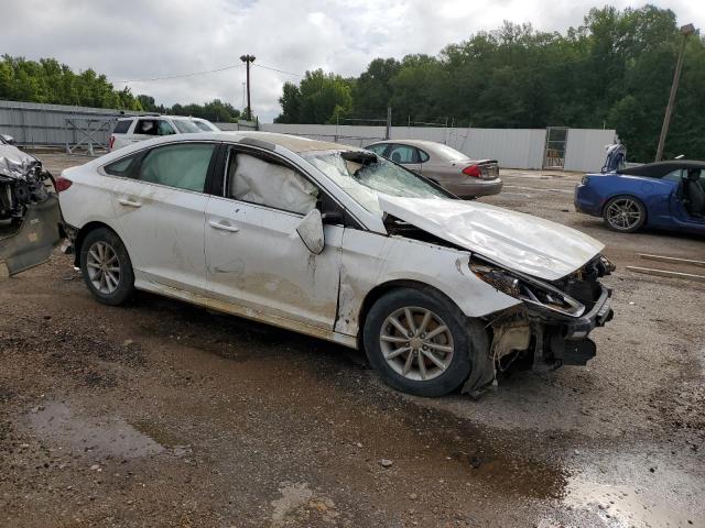 Photo 3 VIN: 5NPE24AF2JH673970 - HYUNDAI SONATA SE 