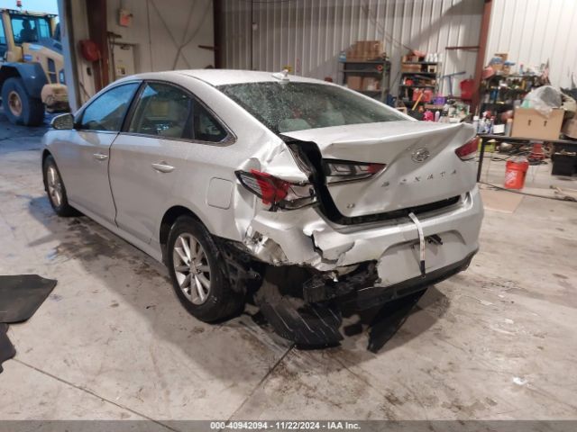 Photo 2 VIN: 5NPE24AF2JH683429 - HYUNDAI SONATA 