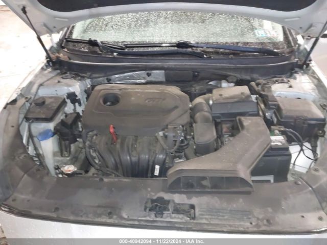 Photo 9 VIN: 5NPE24AF2JH683429 - HYUNDAI SONATA 