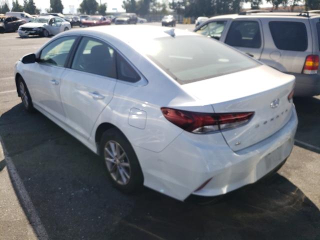 Photo 2 VIN: 5NPE24AF2JH688145 - HYUNDAI SONATA SE 