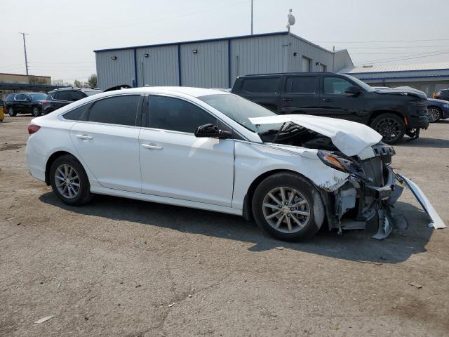 Photo 3 VIN: 5NPE24AF2JH688257 - HYUNDAI SONATA SE 