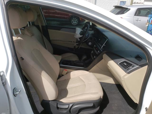 Photo 4 VIN: 5NPE24AF2JH688498 - HYUNDAI SONATA SE 