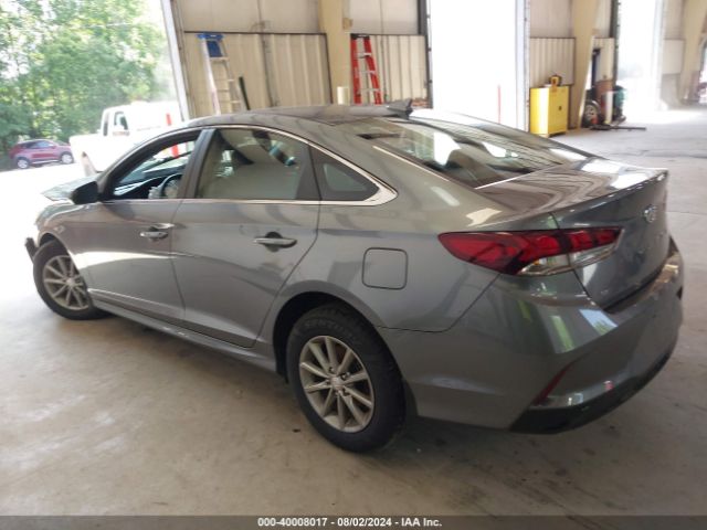 Photo 2 VIN: 5NPE24AF2JH697086 - HYUNDAI SONATA 