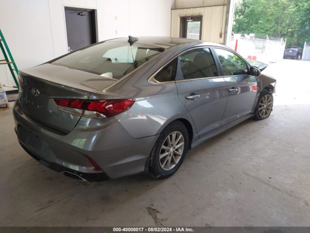 Photo 3 VIN: 5NPE24AF2JH697086 - HYUNDAI SONATA 