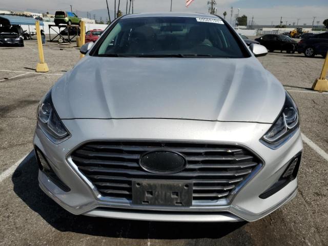 Photo 4 VIN: 5NPE24AF2JH699095 - HYUNDAI SONATA SE 