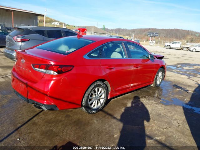 Photo 3 VIN: 5NPE24AF2JH700147 - HYUNDAI SONATA 