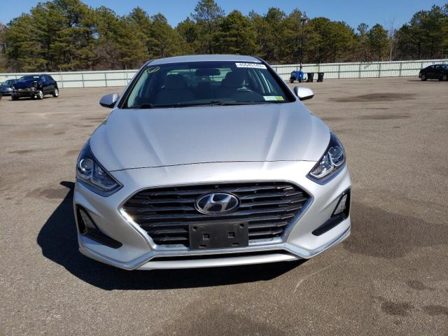 Photo 4 VIN: 5NPE24AF2JH718485 - HYUNDAI SONATA SE 