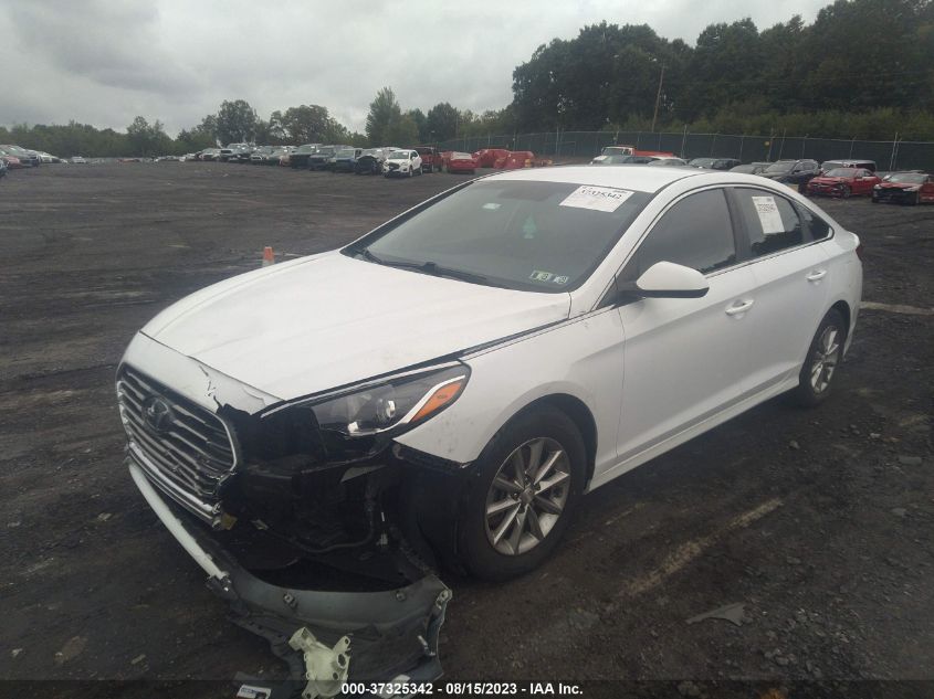 Photo 1 VIN: 5NPE24AF2JH718826 - HYUNDAI SONATA 