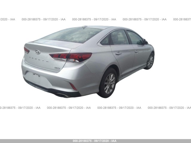 Photo 3 VIN: 5NPE24AF2JH725839 - HYUNDAI SONATA 