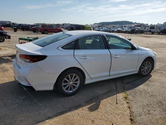 Photo 2 VIN: 5NPE24AF2KH738771 - HYUNDAI SONATA SE 