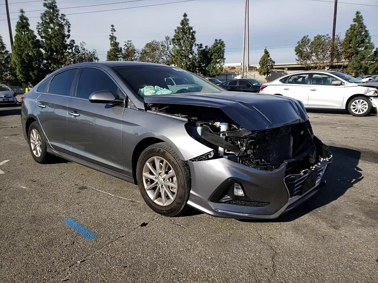 Photo 10 VIN: 5NPE24AF2KH741234 - HYUNDAI SONATA SE 