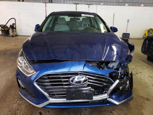 Photo 4 VIN: 5NPE24AF2KH743386 - HYUNDAI SONATA 