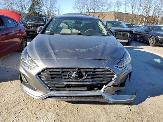 Photo 4 VIN: 5NPE24AF2KH743713 - HYUNDAI SONATA 