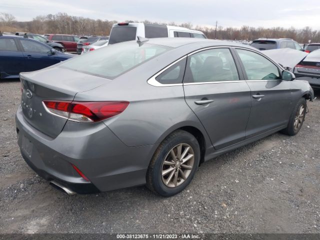 Photo 3 VIN: 5NPE24AF2KH745431 - HYUNDAI SONATA 