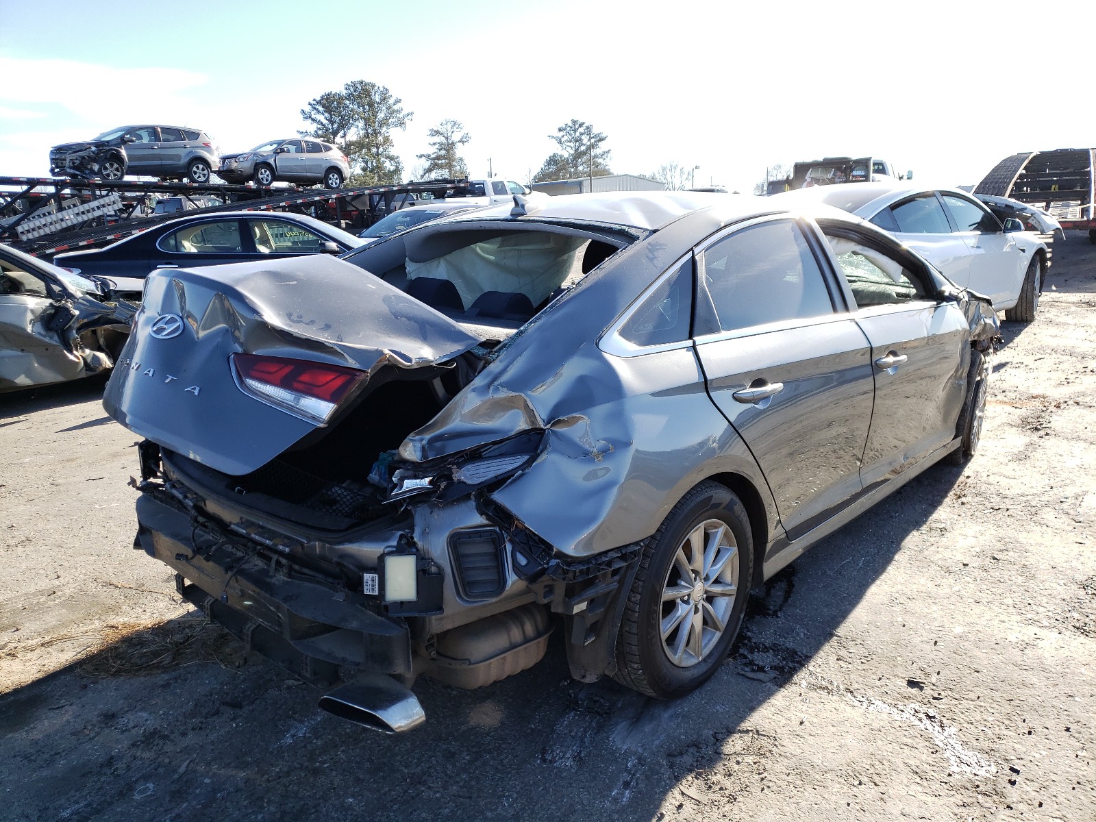 Photo 3 VIN: 5NPE24AF2KH751553 - HYUNDAI SONATA SE 