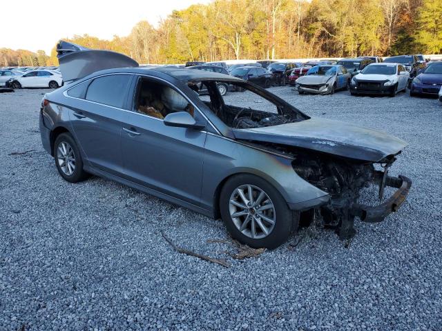 Photo 3 VIN: 5NPE24AF2KH771401 - HYUNDAI SONATA SE 