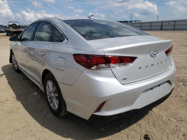 Photo 2 VIN: 5NPE24AF2KH788277 - HYUNDAI SONATA SE 