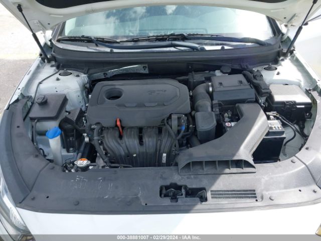 Photo 9 VIN: 5NPE24AF2KH797626 - HYUNDAI SONATA 