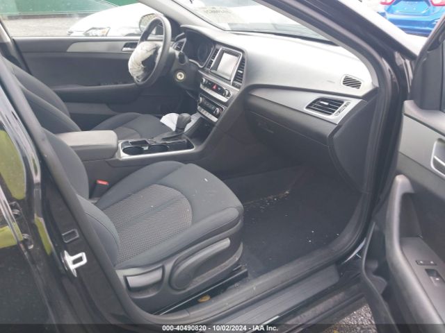 Photo 4 VIN: 5NPE24AF2KH803182 - HYUNDAI SONATA 