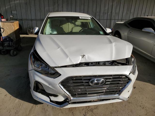 Photo 4 VIN: 5NPE24AF2KH804381 - HYUNDAI SONATA SE 