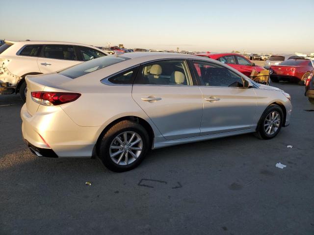 Photo 2 VIN: 5NPE24AF2KH805594 - HYUNDAI SONATA SE 