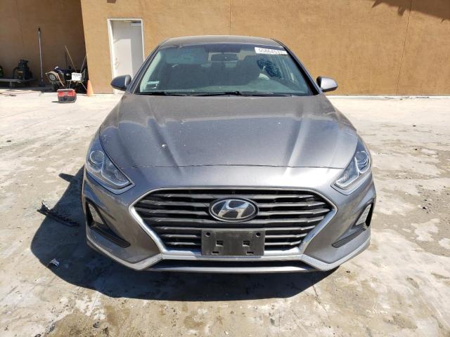 Photo 4 VIN: 5NPE24AF2KH807605 - HYUNDAI SONATA SE 