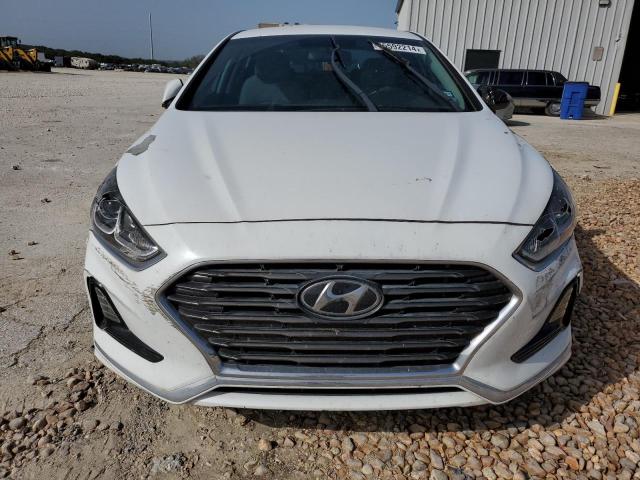 Photo 4 VIN: 5NPE24AF2KH815624 - HYUNDAI SONATA SE 